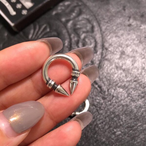 réplica,joyas,joyería,1:1,replica,fake,lujo,barato Pendientes Lude con doble bala y corazones cromados