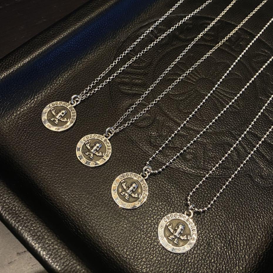 réplica,joyas,joyería,1:1,replica,fake,lujo,barato réplica,joyas,joyería,1:1,replica,fake,lujo,barato Collar con medallón Chrome Hearts Foti
