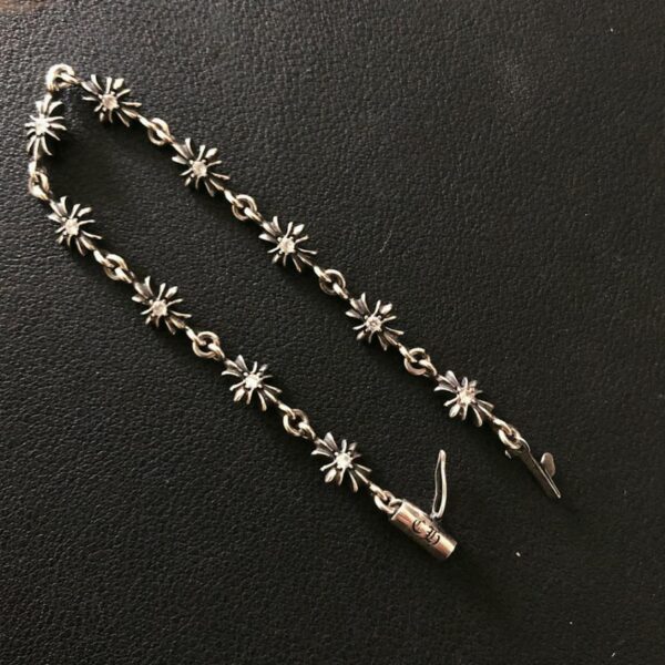 réplica,joyas,joyería,1:1,replica,fake,lujo,barato Pulsera Cromada Corazones Cruz Flor Piedra