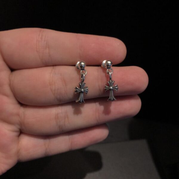 réplica,joyas,joyería,1:1,replica,fake,lujo,barato Pendientes con colgante de cruz de corazones cromados