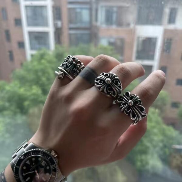 réplica,joyas,joyería,1:1,replica,fake,lujo,barato Anillo ancho Watcher con corazones cromados
