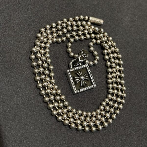 réplica,joyas,joyería,1:1,replica,fake,lujo,barato Collar cuadrado pequeño con flor cruzada y adornos de Chrome Hearts