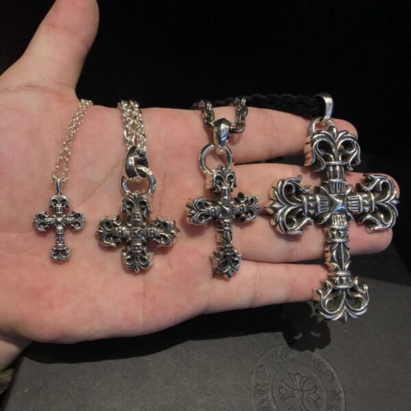 réplica,joyas,joyería,1:1,replica,fake,lujo,barato Serie de collares con cruz de llama y corazones cromados