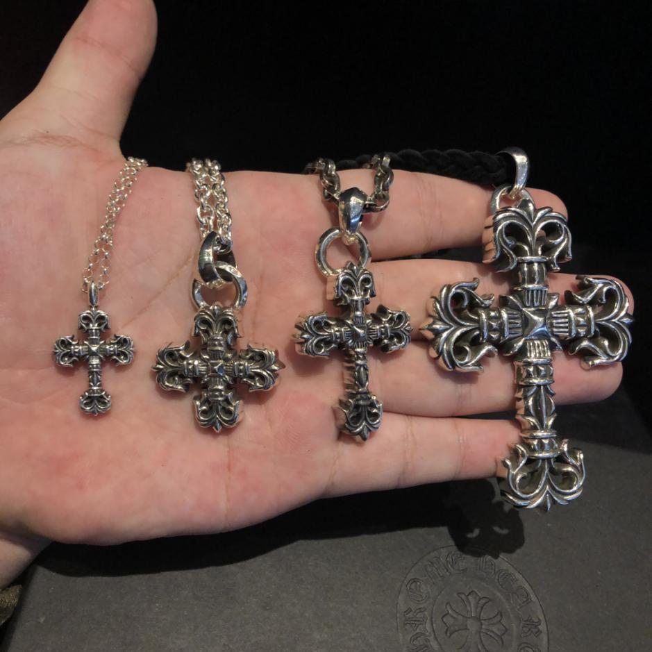 réplica,joyas,joyería,1:1,replica,fake,lujo,barato réplica,joyas,joyería,1:1,replica,fake,lujo,barato Serie de collares con cruz de llama y corazones cromados