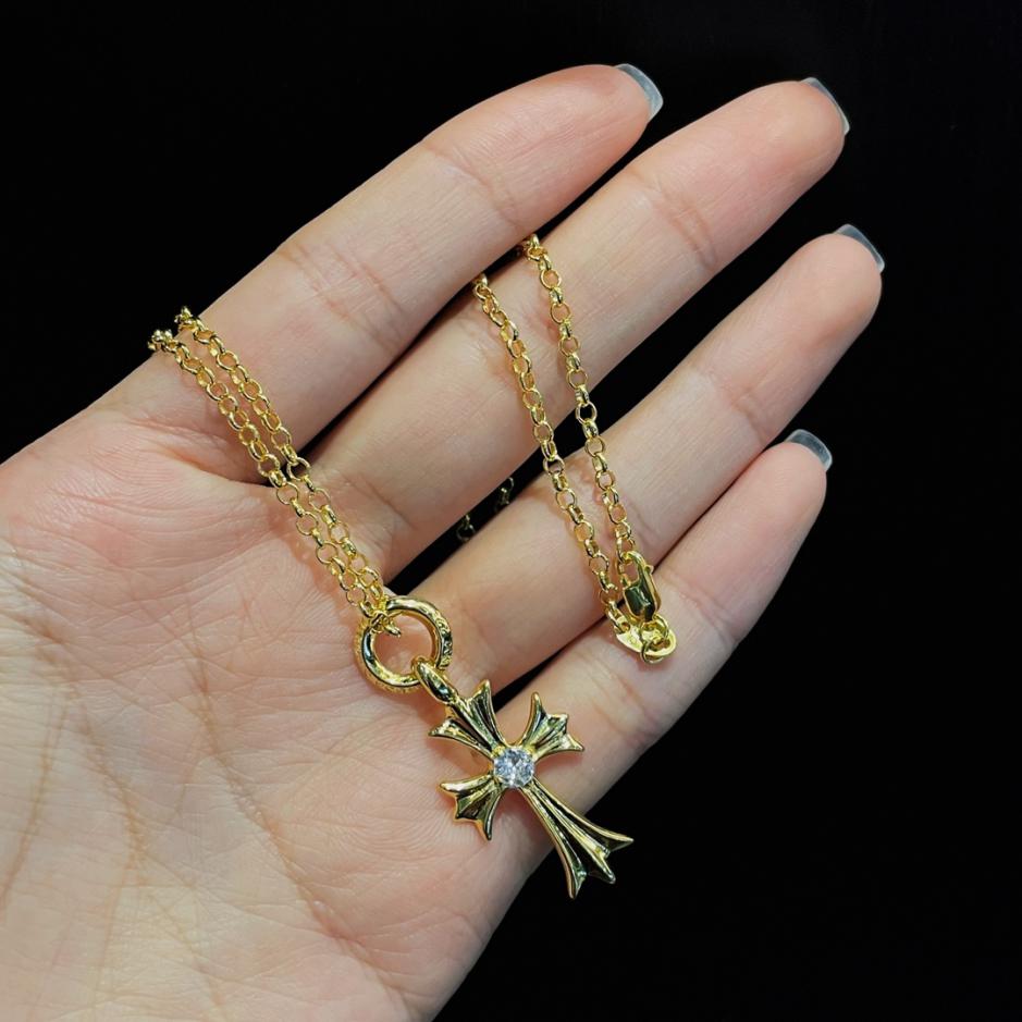 réplica,joyas,joyería,1:1,replica,fake,lujo,barato réplica,joyas,joyería,1:1,replica,fake,lujo,barato Cruz de anillo con letra de piedra chapada en oro de 22k Chrome Hearts