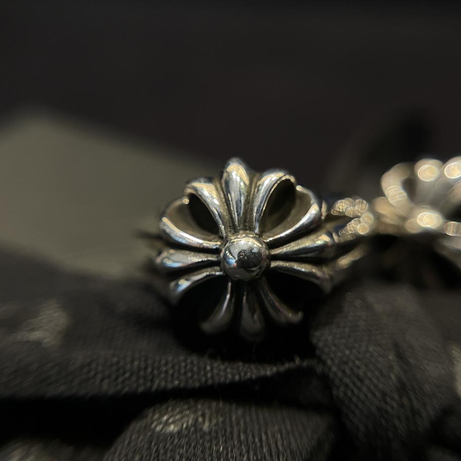 réplica,joyas,joyería,1:1,replica,fake,lujo,barato réplica,joyas,joyería,1:1,replica,fake,lujo,barato Anillo Flor Cruz Grande Corazones Cromados