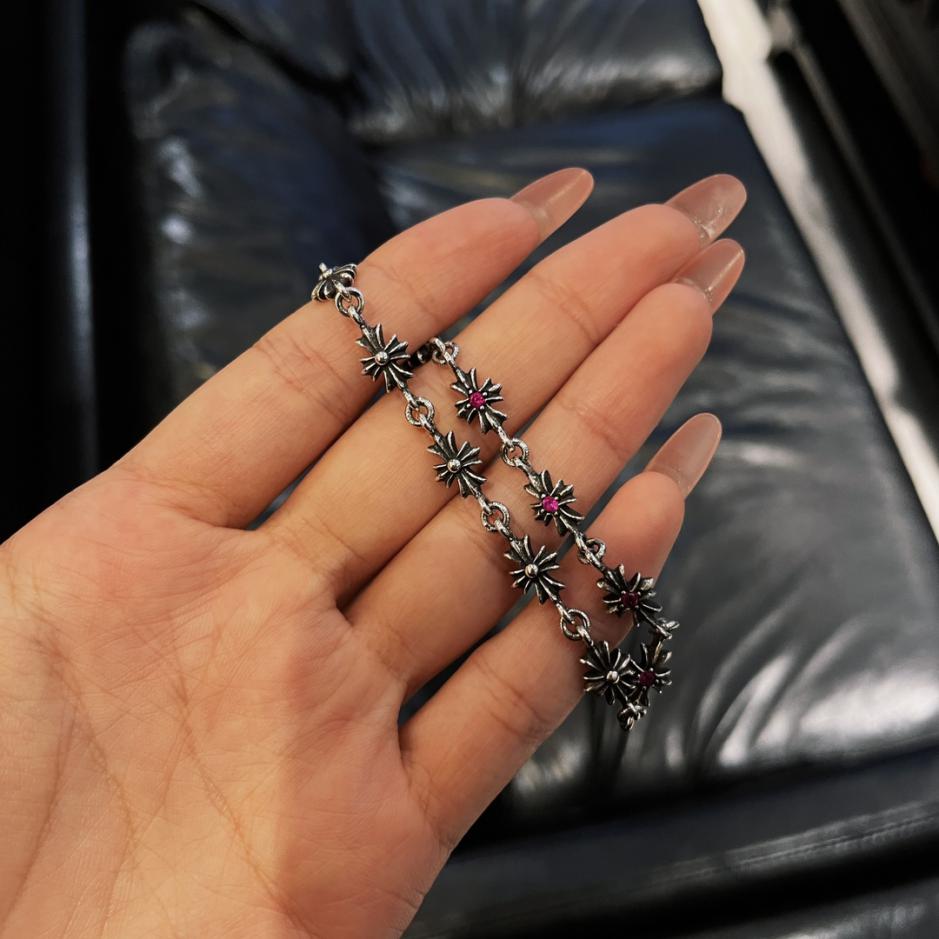 réplica,joyas,joyería,1:1,replica,fake,lujo,barato réplica,joyas,joyería,1:1,replica,fake,lujo,barato Pulsera con cruz de diamantes rojos y corazones cromados