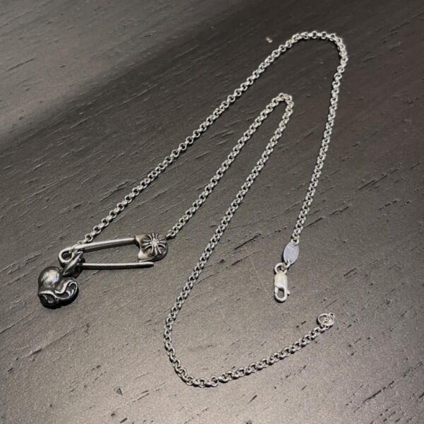 réplica,joyas,joyería,1:1,replica,fake,lujo,barato Cadena de amor con alfiler de corazones cromados