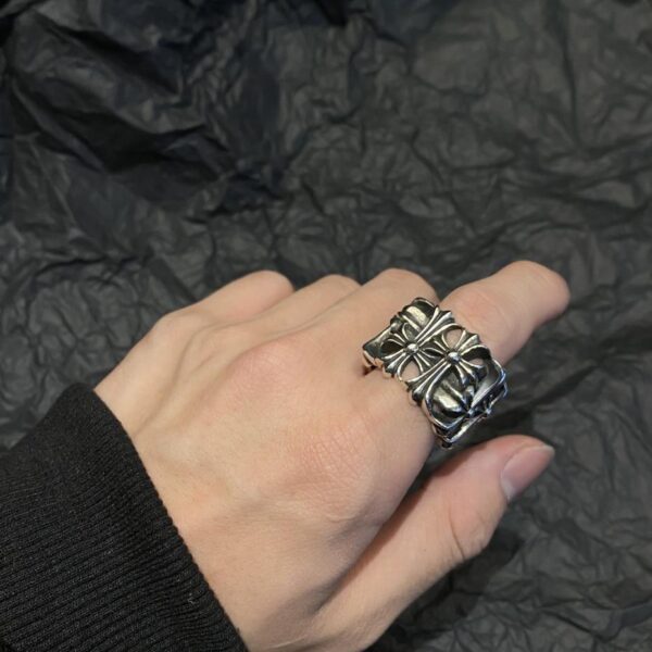 réplica,joyas,joyería,1:1,replica,fake,lujo,barato Anillo para tumba cuadrado con corazones cromados