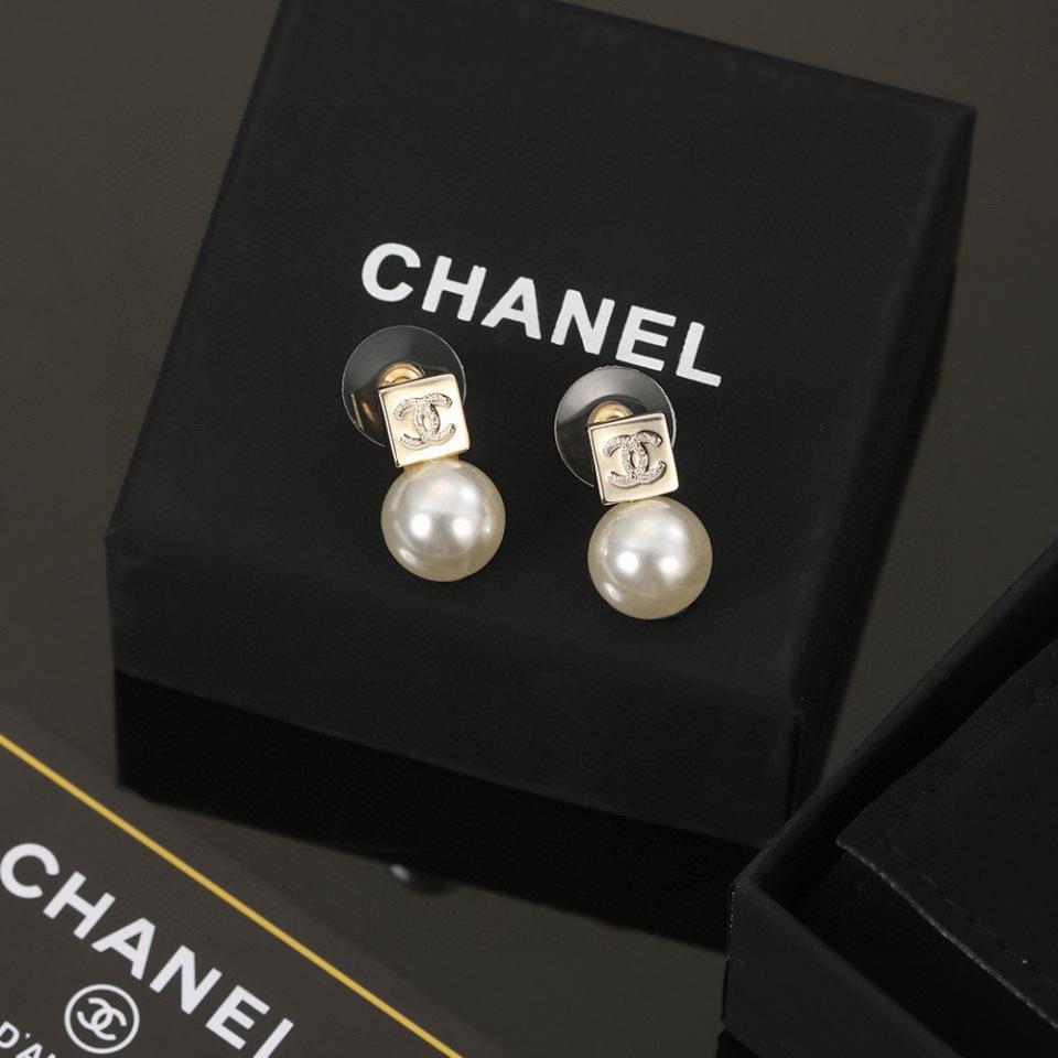 réplica,joyas,joyería,1:1,replica,fake,lujo,barato réplica,joyas,joyería,1:1,replica,fake,lujo,barato Pendientes clásicos Chanel (0A73)