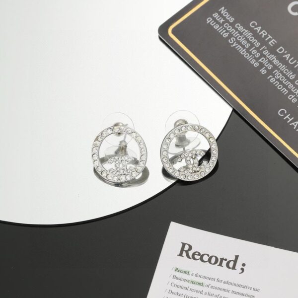 réplica,joyas,joyería,1:1,replica,fake,lujo,barato Aretes Chanel redondos huecos con doble C (BFD8)