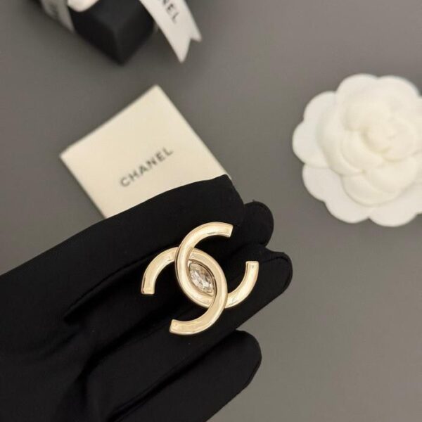 réplica,joyas,joyería,1:1,replica,fake,lujo,barato Chanel últimos ganchos para la oreja con patrón de plata antigua (8225)