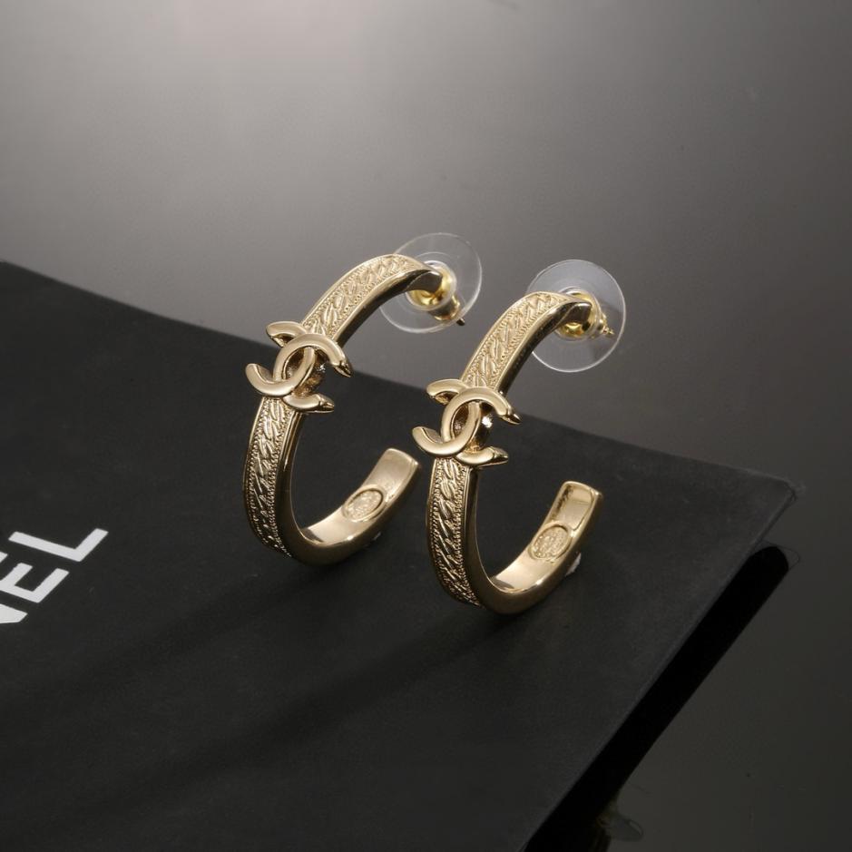 réplica,joyas,joyería,1:1,replica,fake,lujo,barato réplica,joyas,joyería,1:1,replica,fake,lujo,barato Pendientes Chanel de oro (CFF1)