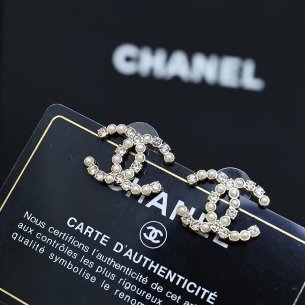 réplica,joyas,joyería,1:1,replica,fake,lujo,barato Aretes Chanel doble C con diamantes entre perlas (8F28)