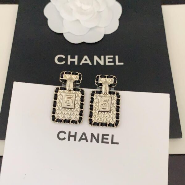réplica,joyas,joyería,1:1,replica,fake,lujo,barato Chanel últimos pendientes de botella de perfume de cuero negro (B269)