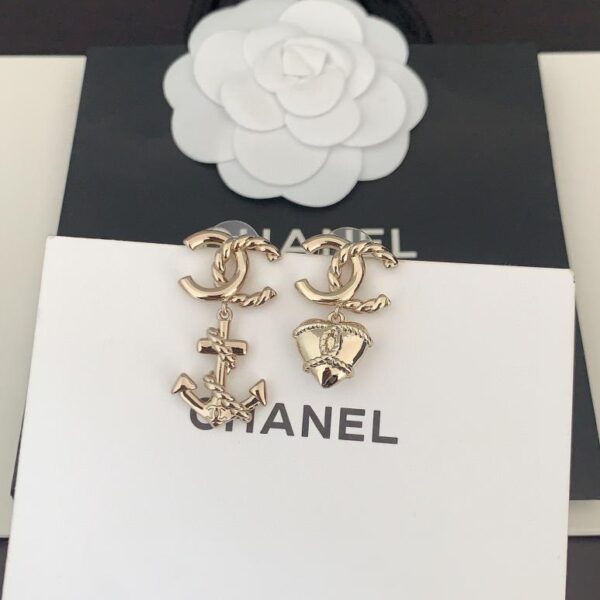 réplica,joyas,joyería,1:1,replica,fake,lujo,barato Los últimos aretes de amor con ancla en oro claro de Chanel (2AC4)