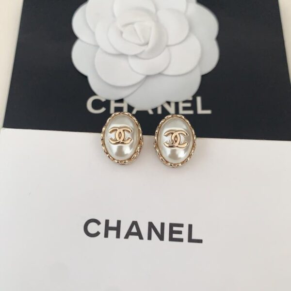 réplica,joyas,joyería,1:1,replica,fake,lujo,barato Chanel últimos aretes ovalados de perlas blancas (FA4D)