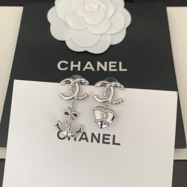 réplica,joyas,joyería,1:1,replica,fake,lujo,barato Los últimos aretes de amor con ancla en oro blanco de Chanel (D7BC)