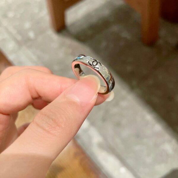 réplica,joyas,joyería,1:1,replica,fake,lujo,barato Anillo estilo serie de moda brillante Chanel (79A5)