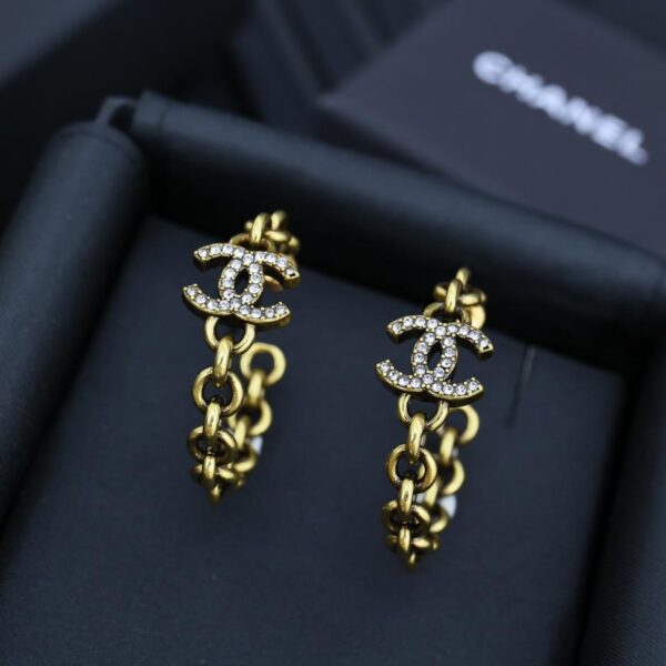 réplica,joyas,joyería,1:1,replica,fake,lujo,barato Pendientes C grandes con diamantes de imitación retro de temporada de Chanel (2A70)