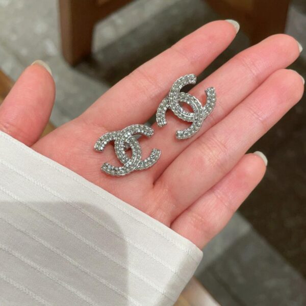 réplica,joyas,joyería,1:1,replica,fake,lujo,barato Pendientes Chanel doble C de segunda mano (D06E)