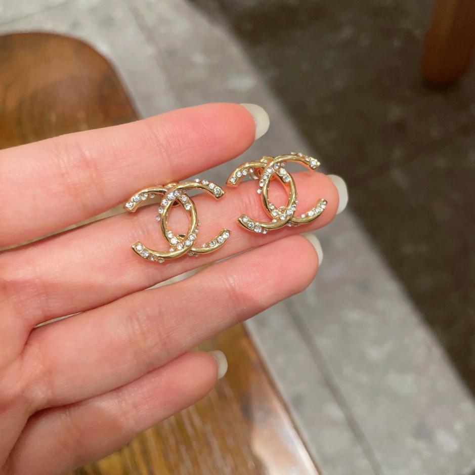 réplica,joyas,joyería,1:1,replica,fake,lujo,barato réplica,joyas,joyería,1:1,replica,fake,lujo,barato Pendientes Chanel doble C de segunda mano (F6BE)