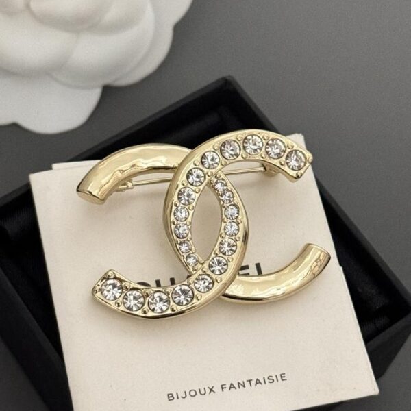 réplica,joyas,joyería,1:1,replica,fake,lujo,barato Chanel nuevo broche de cuero blanco y negro (F22F)