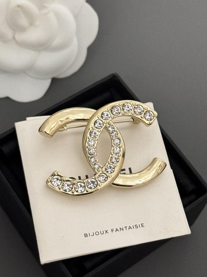 réplica,joyas,joyería,1:1,replica,fake,lujo,barato réplica,joyas,joyería,1:1,replica,fake,lujo,barato Chanel nuevo broche con la letra cc (C830)