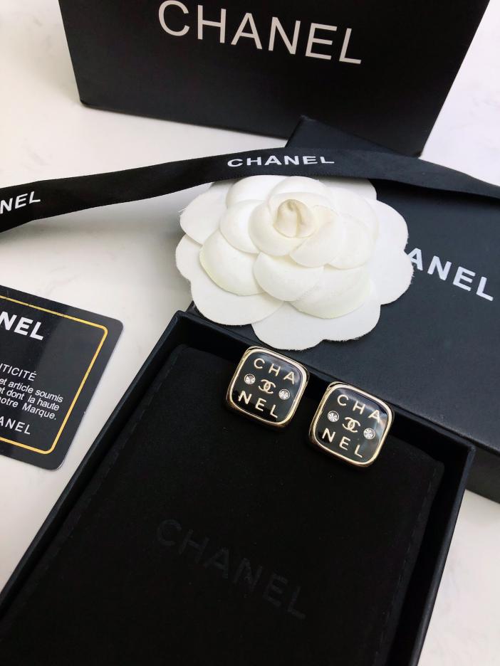 réplica,joyas,joyería,1:1,replica,fake,lujo,barato réplica,joyas,joyería,1:1,replica,fake,lujo,barato Pendientes de diamantes cuadrados con cristales de Swarovski nuevos de Chanel (B374)