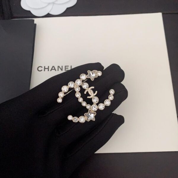 réplica,joyas,joyería,1:1,replica,fake,lujo,barato El último broche de estrella de cinco puntas con diamantes redondos en oro claro de Chanel (FE36)