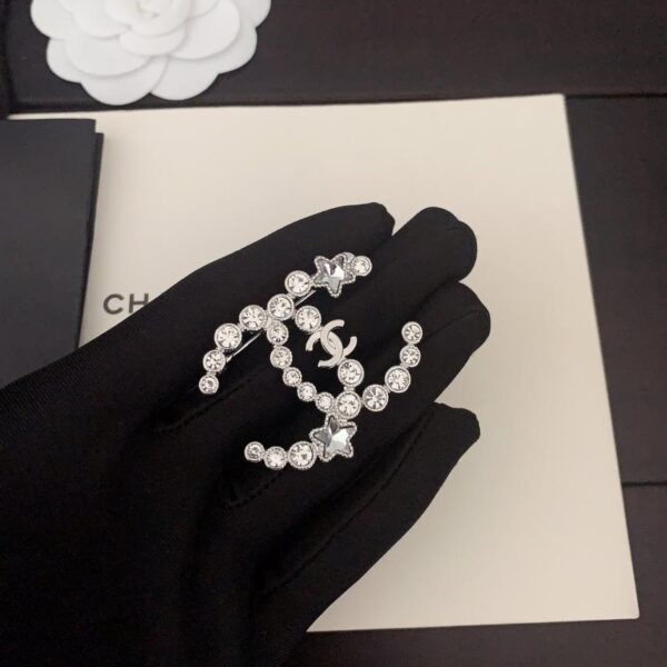 réplica,joyas,joyería,1:1,replica,fake,lujo,barato Chanel último broche de estrella de cinco puntas con diamantes redondos en oro blanco (3D8C)