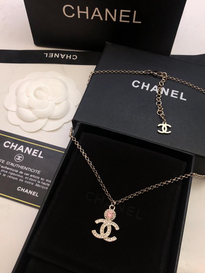 réplica,joyas,joyería,1:1,replica,fake,lujo,barato réplica,joyas,joyería,1:1,replica,fake,lujo,barato Collar Chanel con doble C y diamantes de imitación en oro claro (39F0)