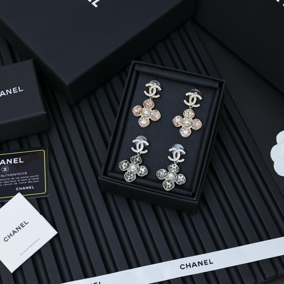 réplica,joyas,joyería,1:1,replica,fake,lujo,barato réplica,joyas,joyería,1:1,replica,fake,lujo,barato Pendientes con doble c de trébol de cuatro hojas rosa de Chanel (DF89)