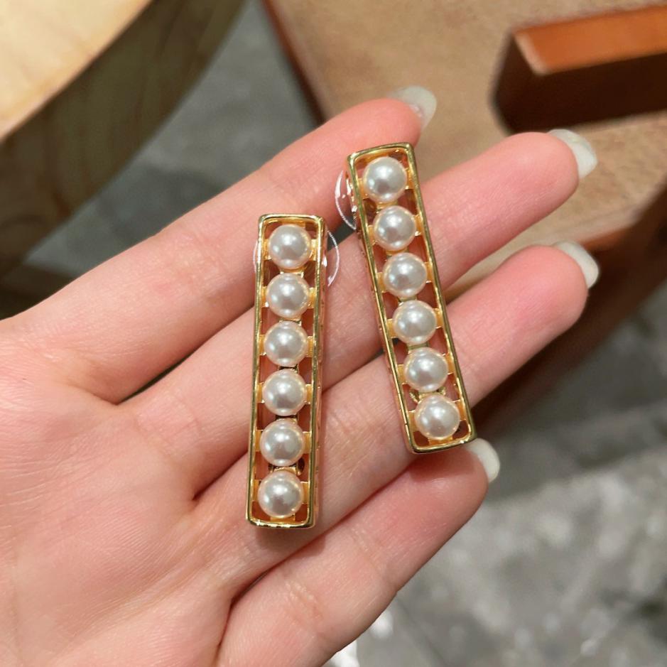 réplica,joyas,joyería,1:1,replica,fake,lujo,barato réplica,joyas,joyería,1:1,replica,fake,lujo,barato Pendientes Chanel segunda mano doble C (050C)