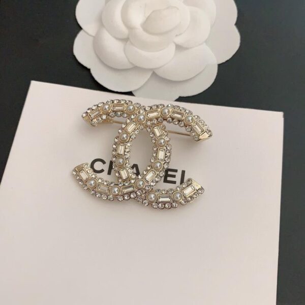 réplica,joyas,joyería,1:1,replica,fake,lujo,barato Broche cuadrado nuevo de diamantes y perlas de Chanel (255C)