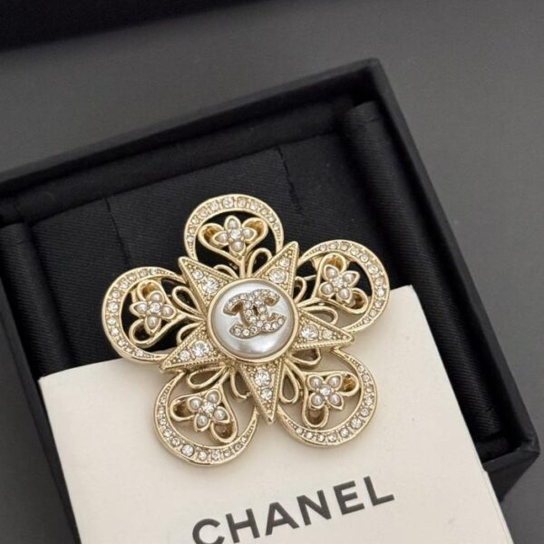 réplica,joyas,joyería,1:1,replica,fake,lujo,barato Broche de flores nuevo de Chanel (59B8)