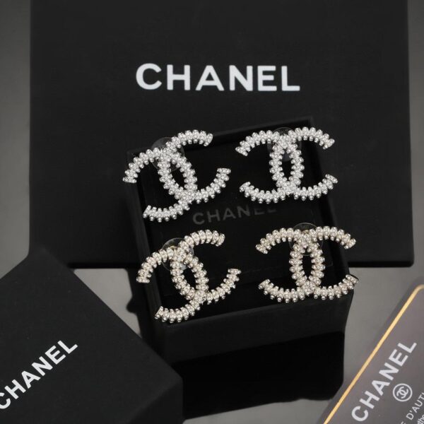 réplica,joyas,joyería,1:1,replica,fake,lujo,barato Aretes clásicos con doble C en oro y plata de Chanel (A455)