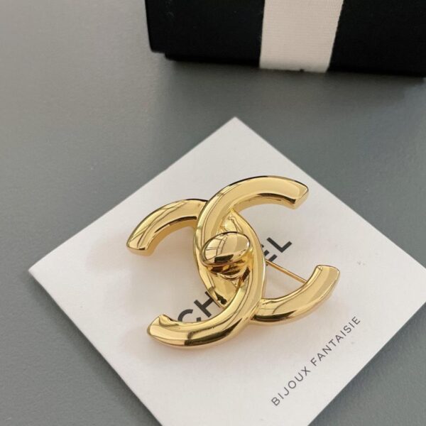 réplica,joyas,joyería,1:1,replica,fake,lujo,barato Broche Chanel doble C de oro (5AAC)