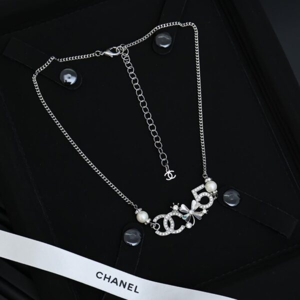 réplica,joyas,joyería,1:1,replica,fake,lujo,barato Pendientes de aro en forma de C de cuero negro y oro Chanel (174B)