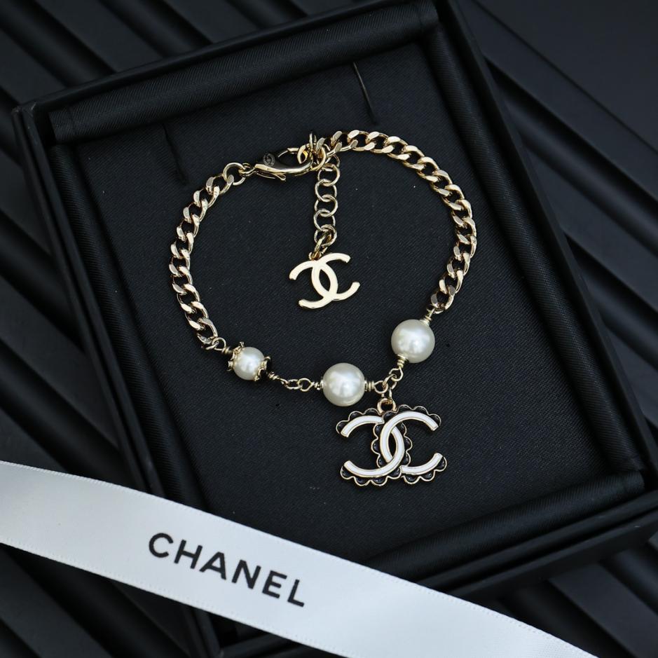 réplica,joyas,joyería,1:1,replica,fake,lujo,barato réplica,joyas,joyería,1:1,replica,fake,lujo,barato Pulsera con doble C y brillo fino de encaje y hoja de loto esmaltada en negro de Chanel (FA9C)