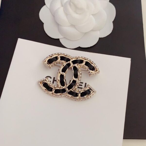 réplica,joyas,joyería,1:1,replica,fake,lujo,barato Chanel último broche cc de cuero negro (4931)