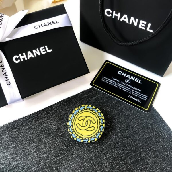 réplica,joyas,joyería,1:1,replica,fake,lujo,barato Broche de la nueva serie de relojes cómicos de Chanel (2411)