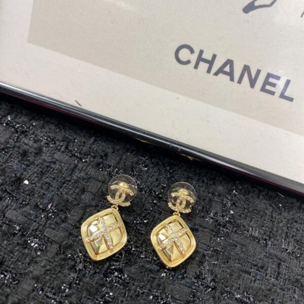 réplica,joyas,joyería,1:1,replica,fake,lujo,barato Pendientes Chanel estilo clásico (5956)