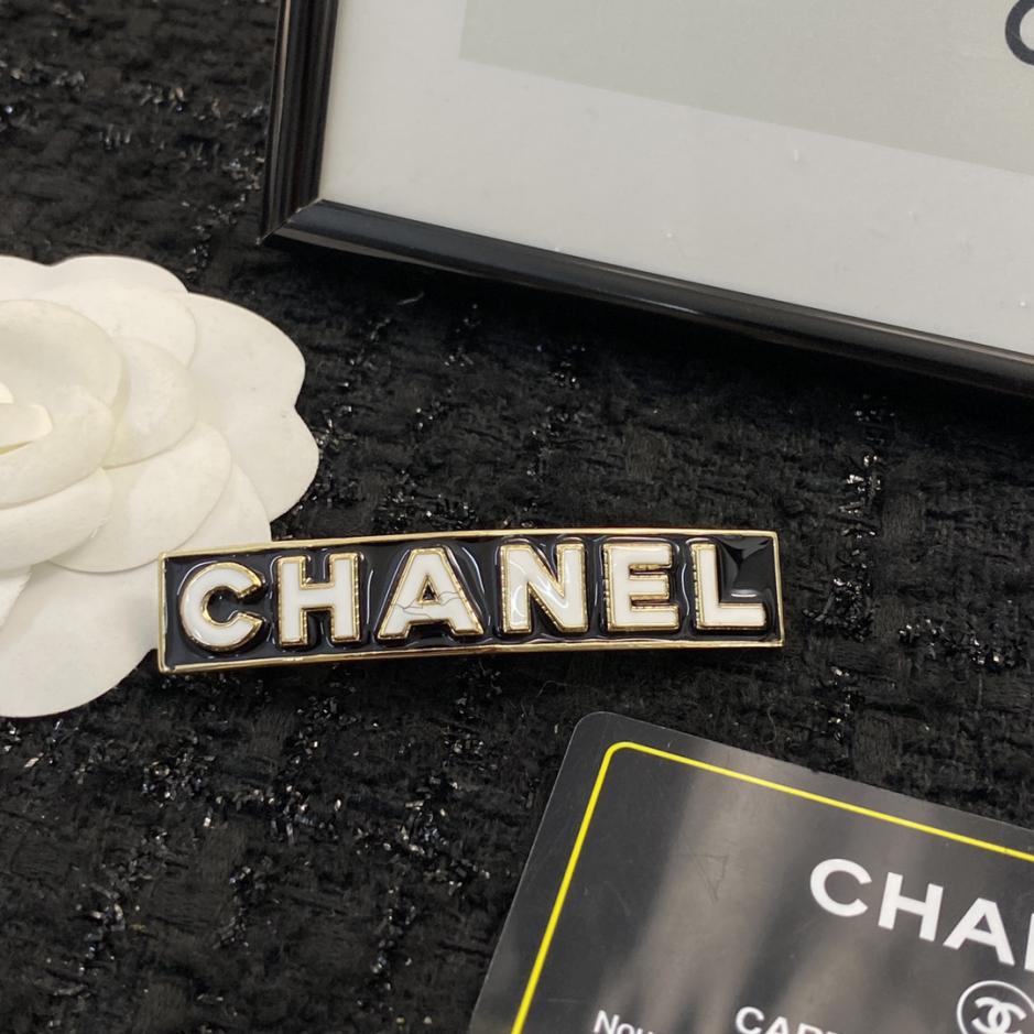 réplica,joyas,joyería,1:1,replica,fake,lujo,barato réplica,joyas,joyería,1:1,replica,fake,lujo,barato Horquilla con letras esmaltadas Chanel (62CB)