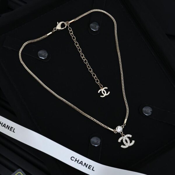 réplica,joyas,joyería,1:1,replica,fake,lujo,barato Chanel Collar de cadena de hueso de serpiente Chopard con doble C y diamantes completos (9F08)