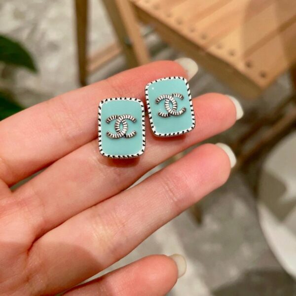réplica,joyas,joyería,1:1,replica,fake,lujo,barato Pendientes con doble C de Chanel (2B4D)