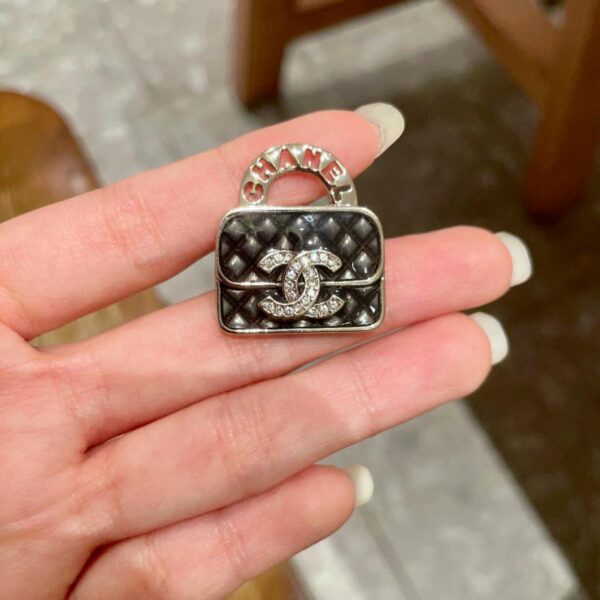 réplica,joyas,joyería,1:1,replica,fake,lujo,barato Bolso Chanel con broche con letra doble C (FD4F)