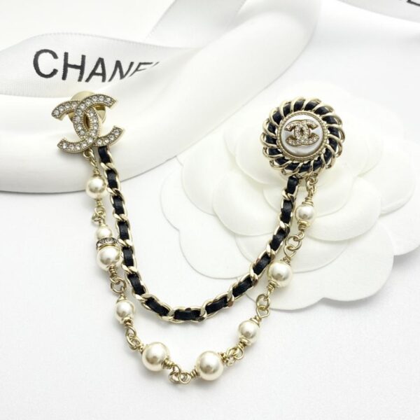 réplica,joyas,joyería,1:1,replica,fake,lujo,barato Broche de doble capa con cadena de cuero negro y perlas redondas Chanel (18CF)