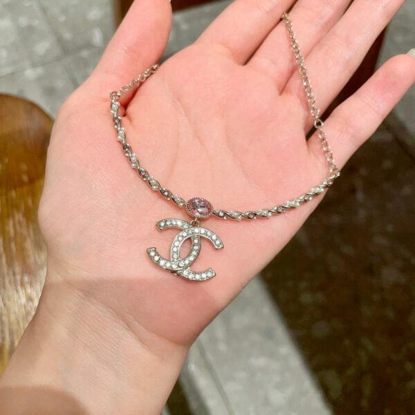 réplica,joyas,joyería,1:1,replica,fake,lujo,barato Pulsera Chanel con letras en la mano media (0F72)