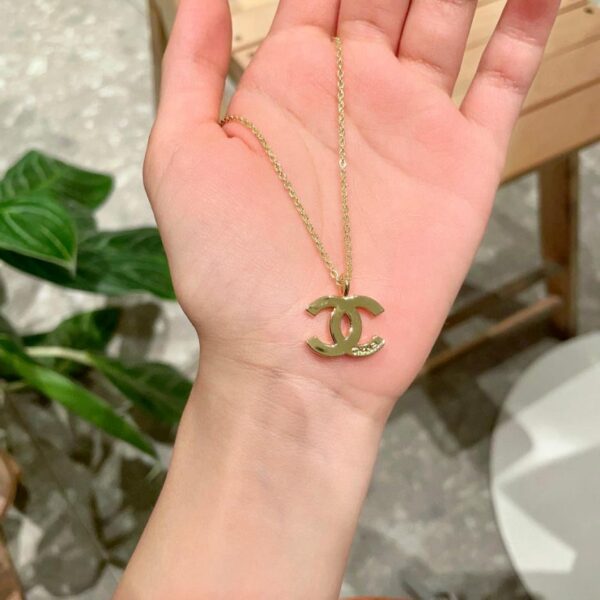 réplica,joyas,joyería,1:1,replica,fake,lujo,barato Pendientes Chanel con doble letra C (BCFD)